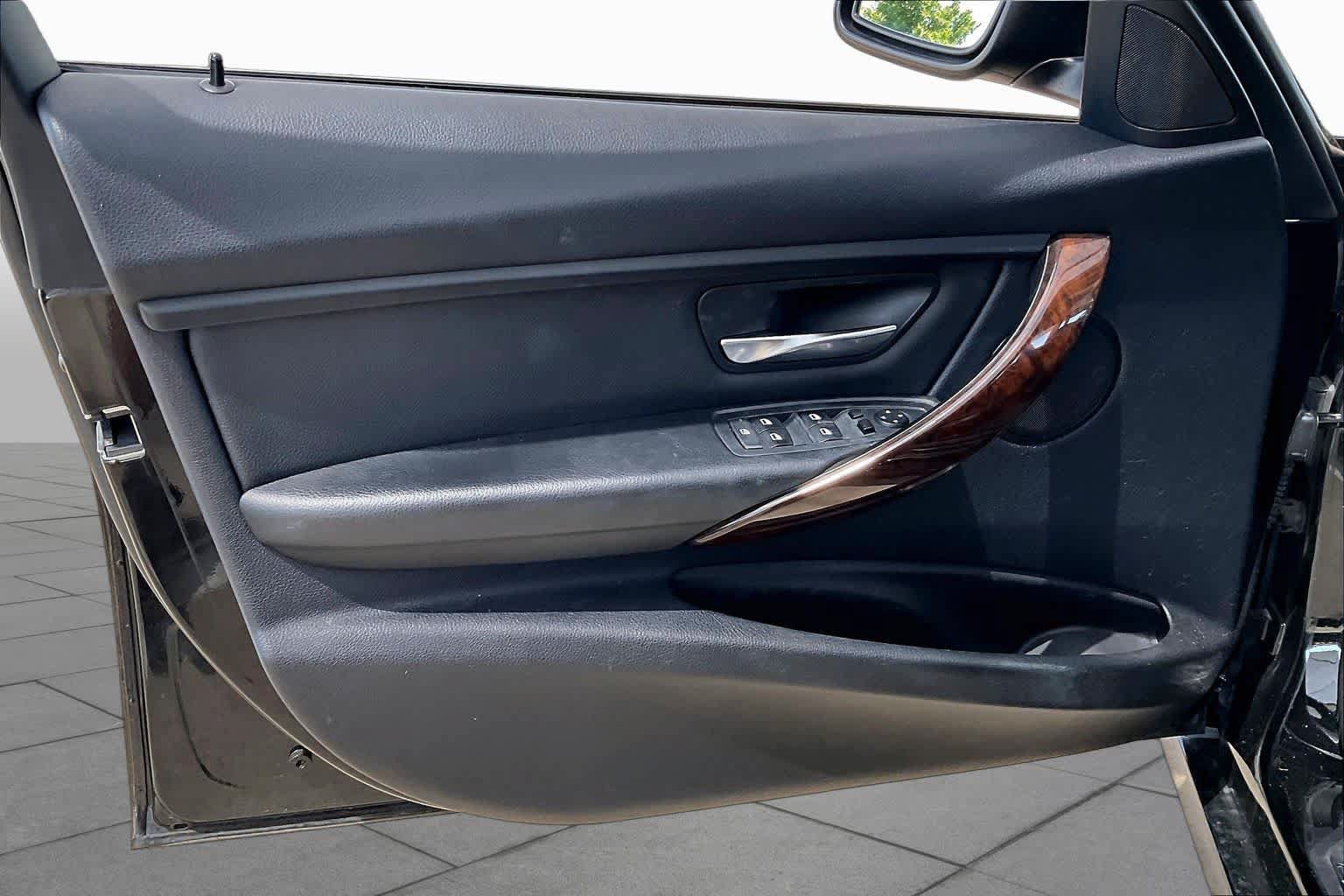 Used 2014 BMW 328i Sedan RWD image 22