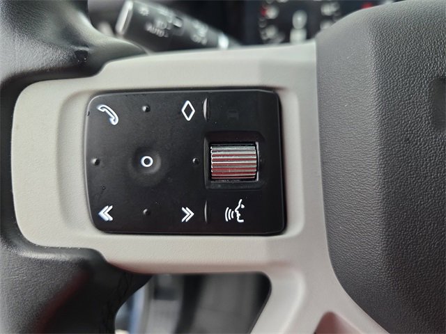 Certified 2023 Land Rover Defender 90 X-Dynamic SE image 14