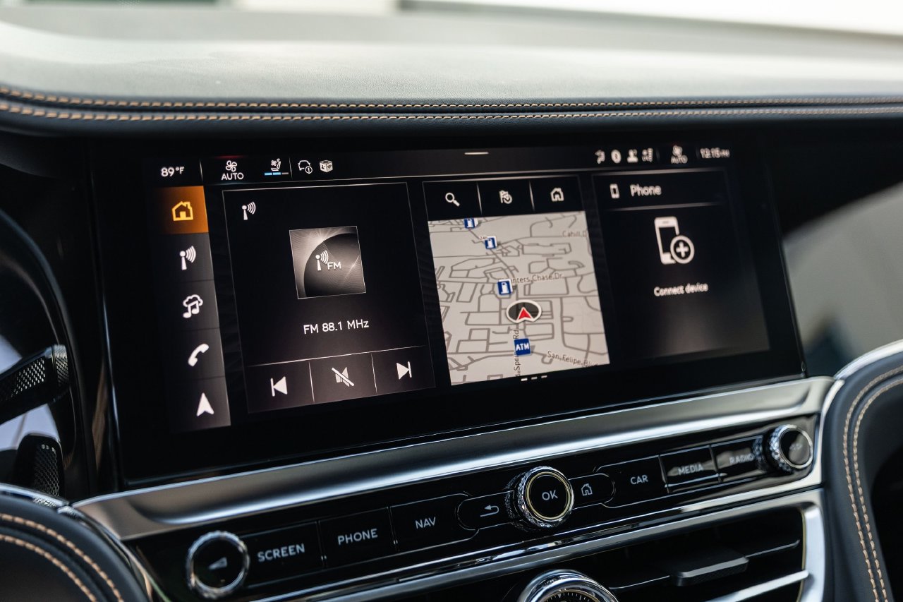 Certified 2025 Bentley Flying Spur Plug-In Hybrid AWD/4WD image 31