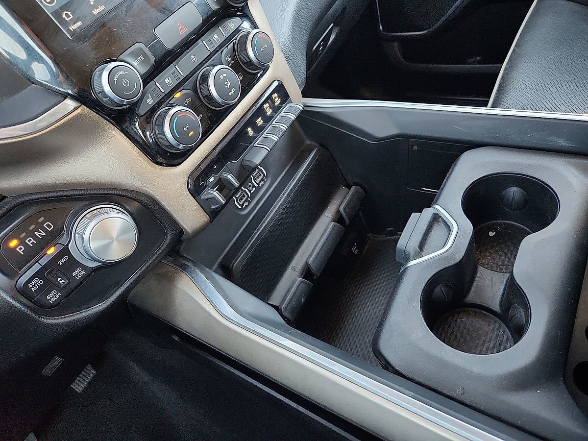 Used 2022 RAM 1500 Laramie image 12