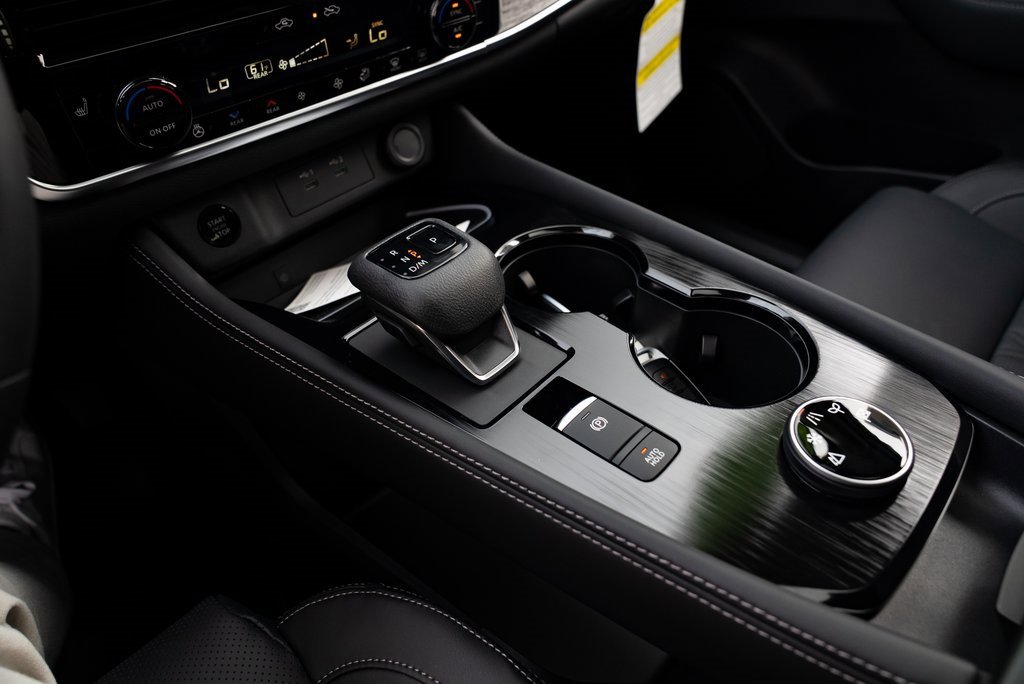 New 2026 Nissan Rogue Platinum image 17