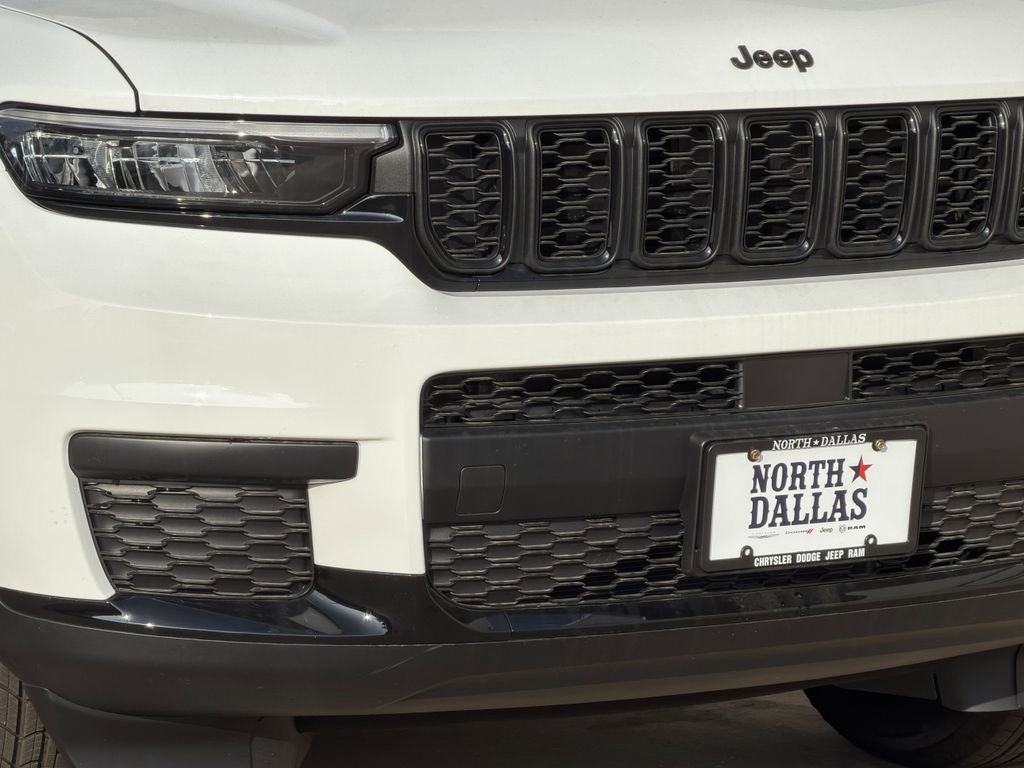 New 2025 Jeep Grand Cherokee L Altitude AWD/4WD image 7