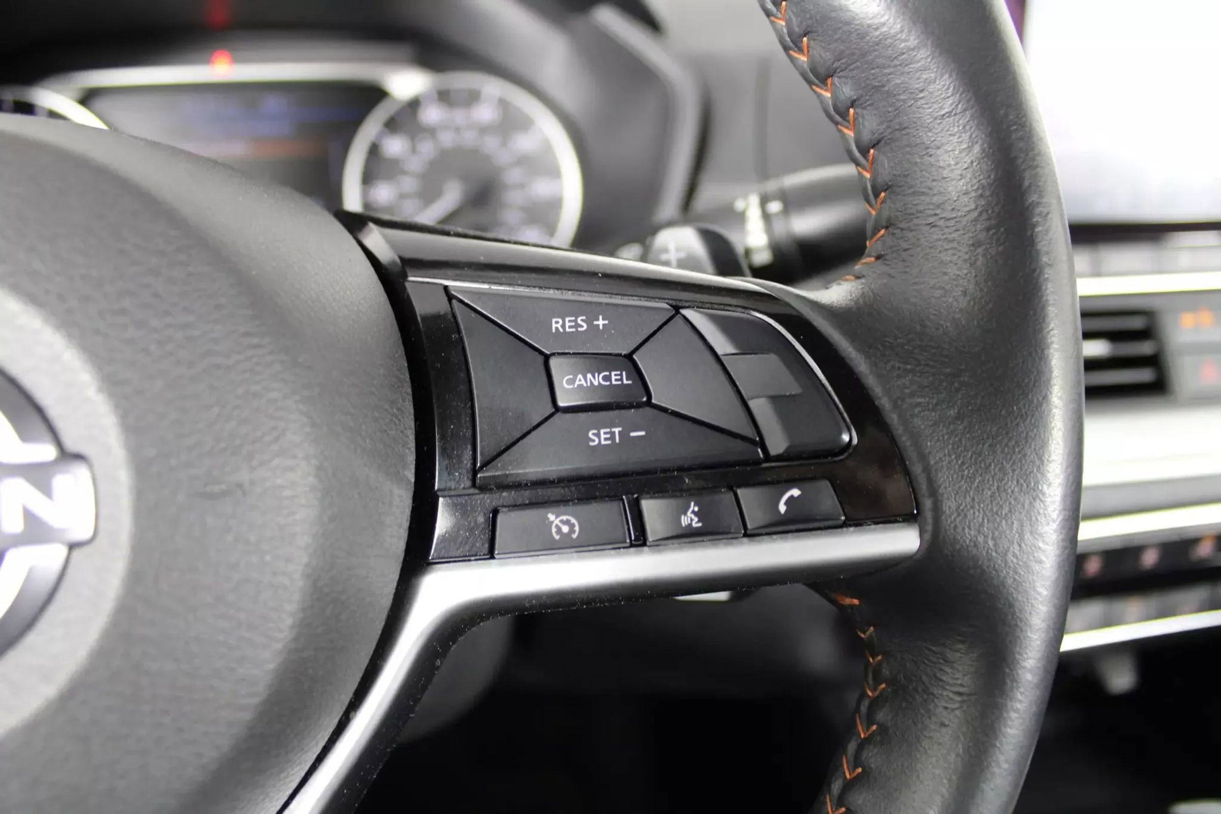 Used 2024 Nissan Altima 2.5 SR FWD image 17