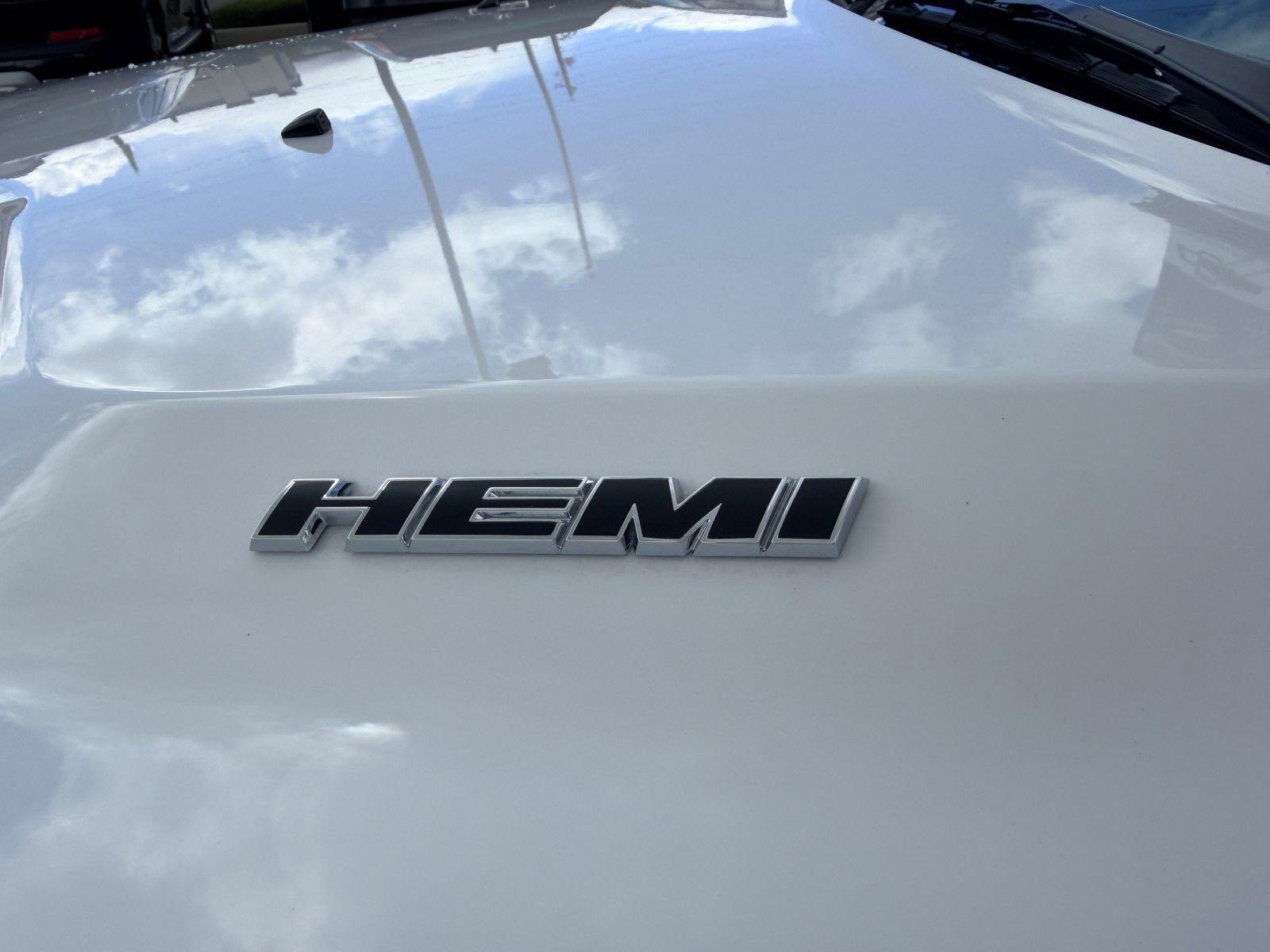 Used 2014 Dodge Challenger R/T RWD image 22