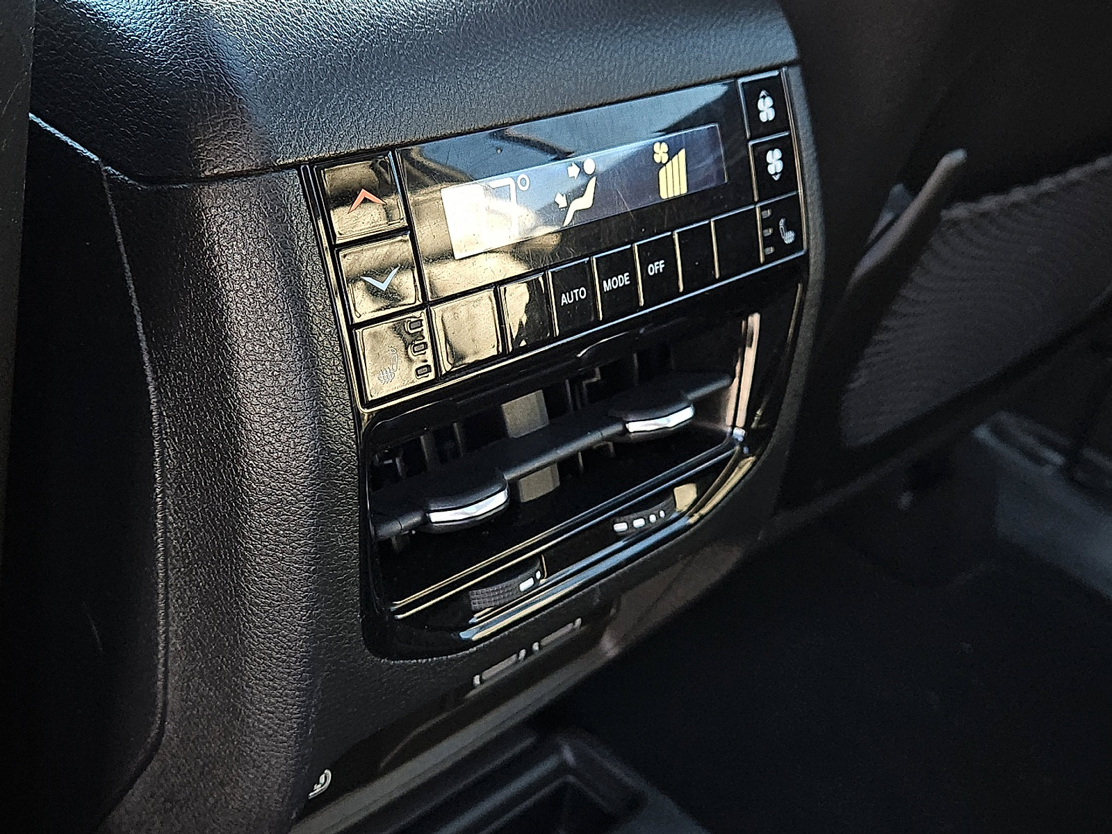 Used 2022 Jeep Grand Cherokee L Limited image 12