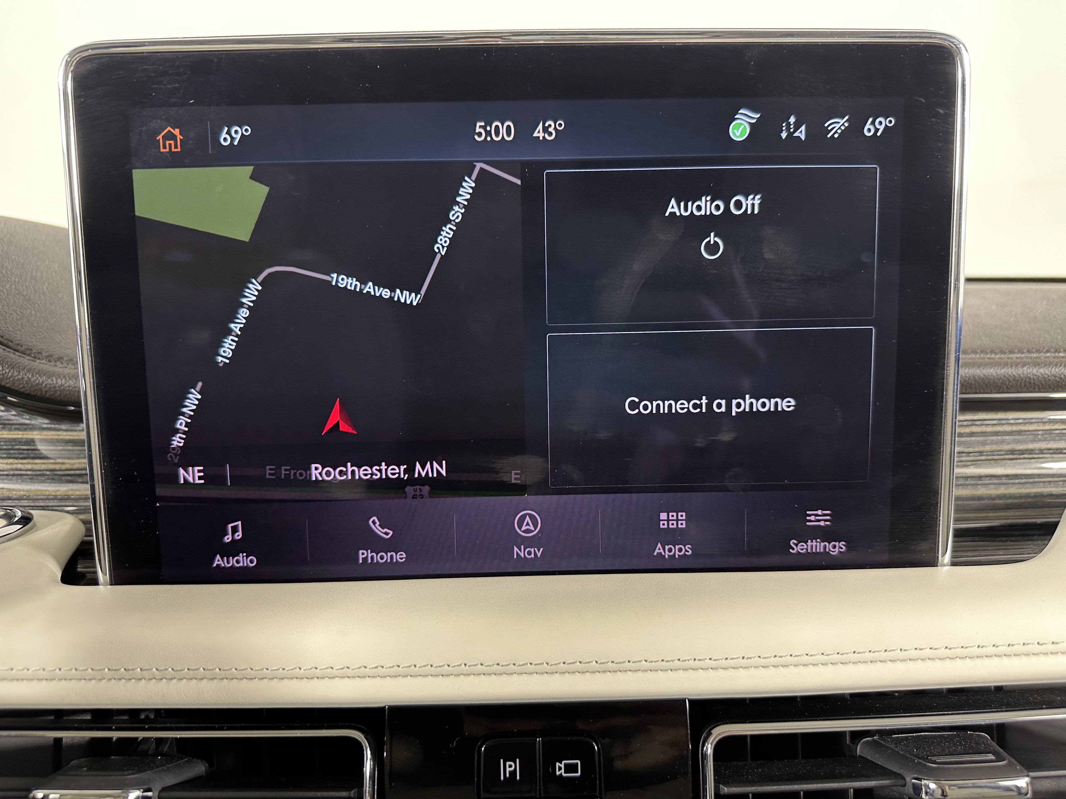 Used 2024 Lincoln Aviator Black Label w/ Dynamic Handling Package image 17