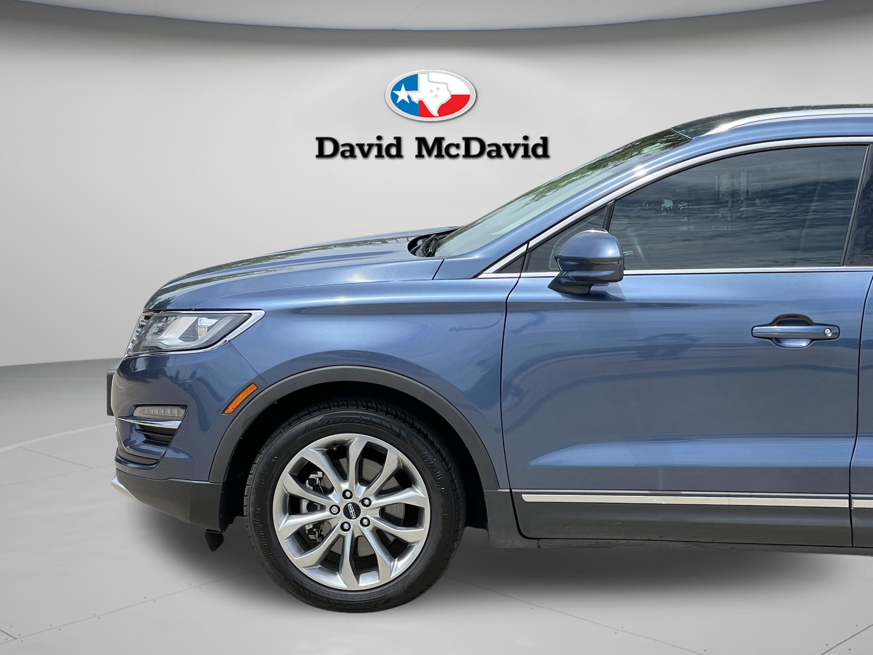 Used 2018 Lincoln MKC Select w/ Select Plus Package FWD image 29