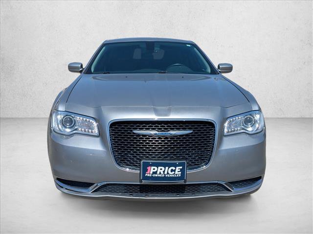 Used 2017 Chrysler 300 Limited AWD/4WD video 2