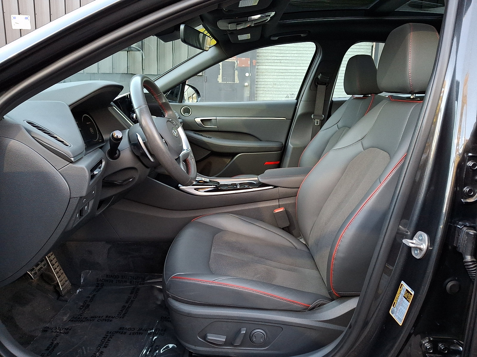 Certified 2023 Hyundai Sonata SEL Plus w/ Preferred Accessory Package FWD image 14