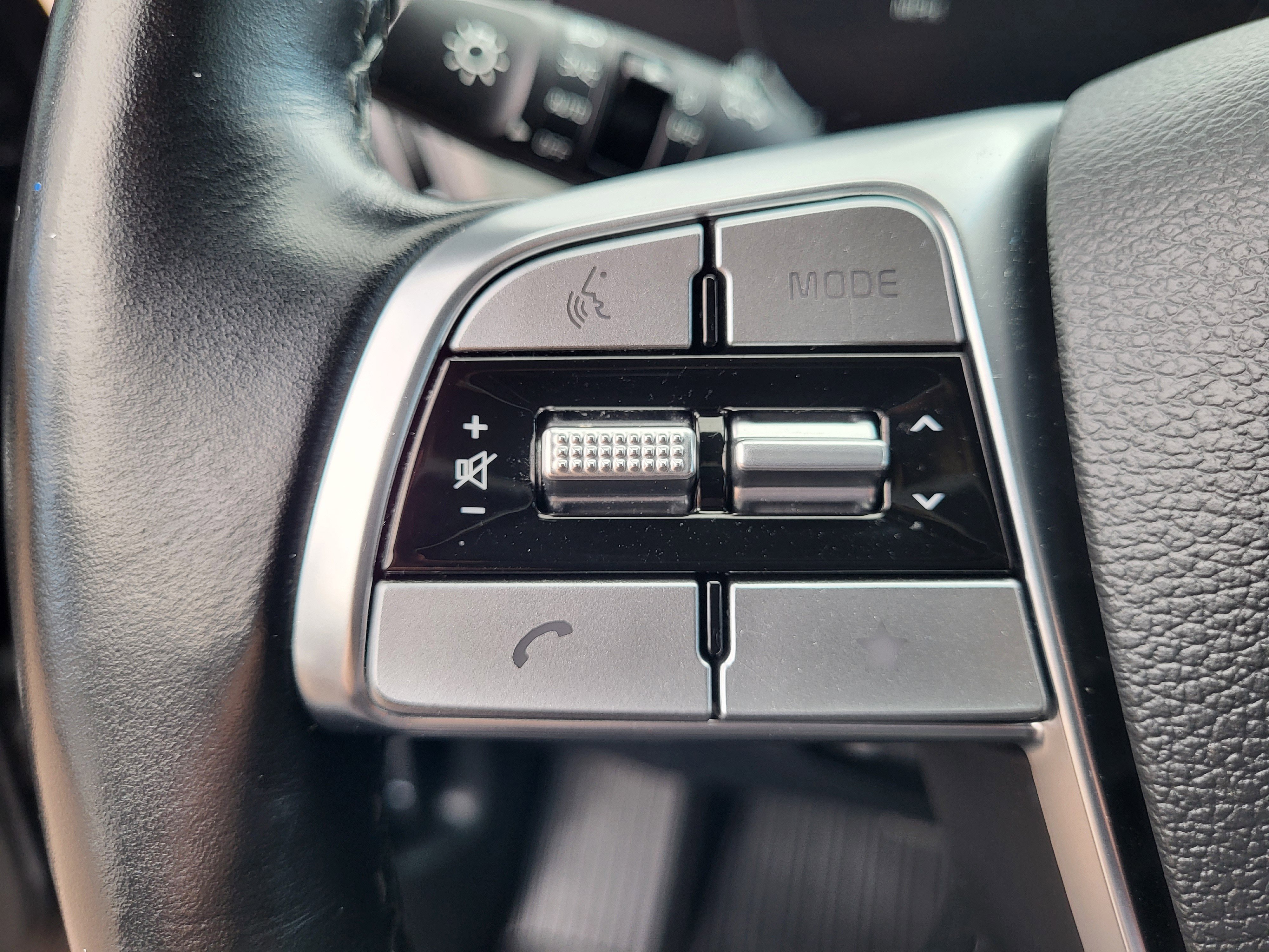 Used 2025 Kia Telluride SX Prestige X-Line image 19