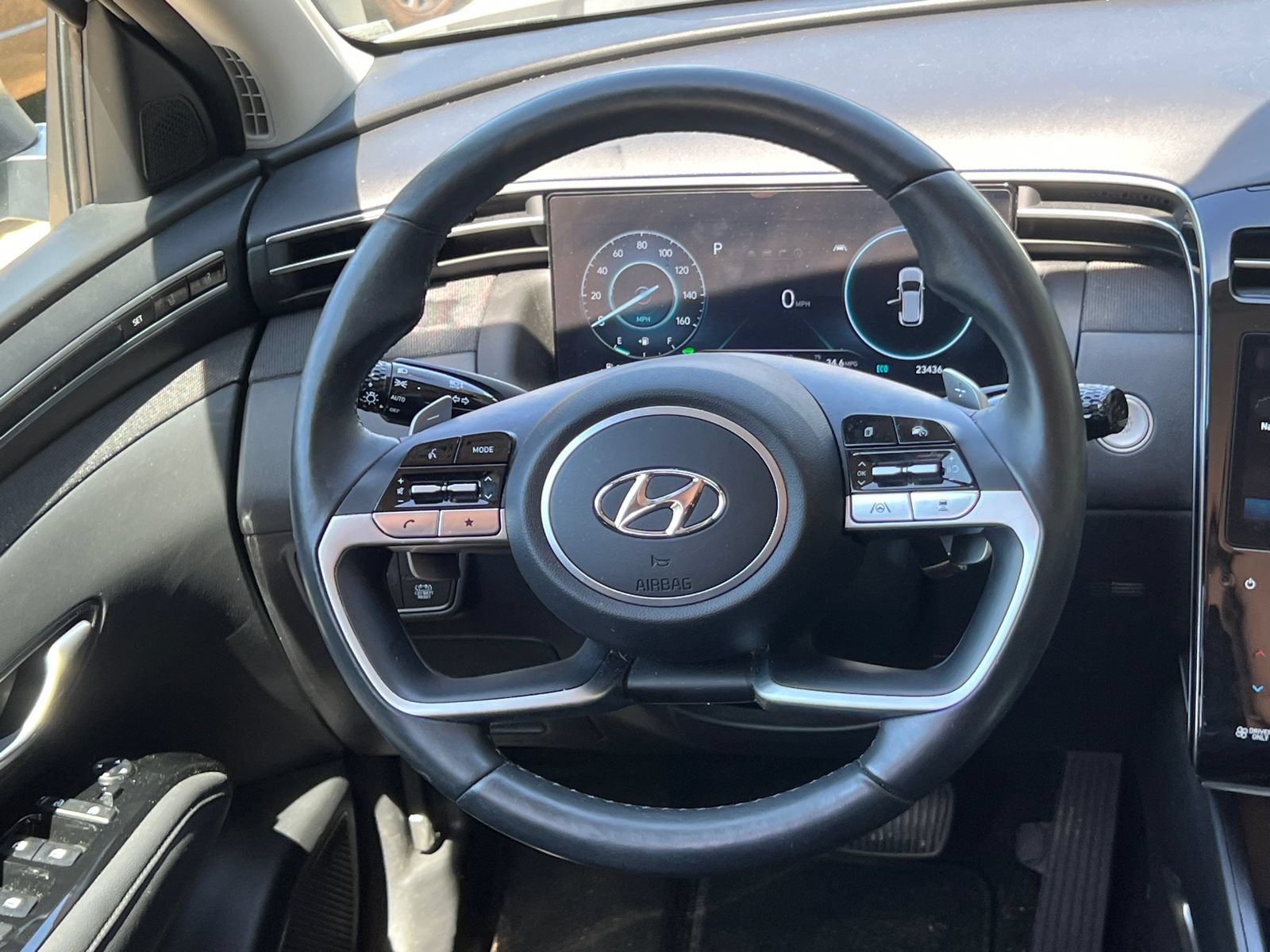 Used 2024 Hyundai Tucson Limited AWD/4WD image 23