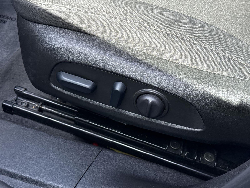 Used 2025 Chevrolet Malibu LT FWD image 31