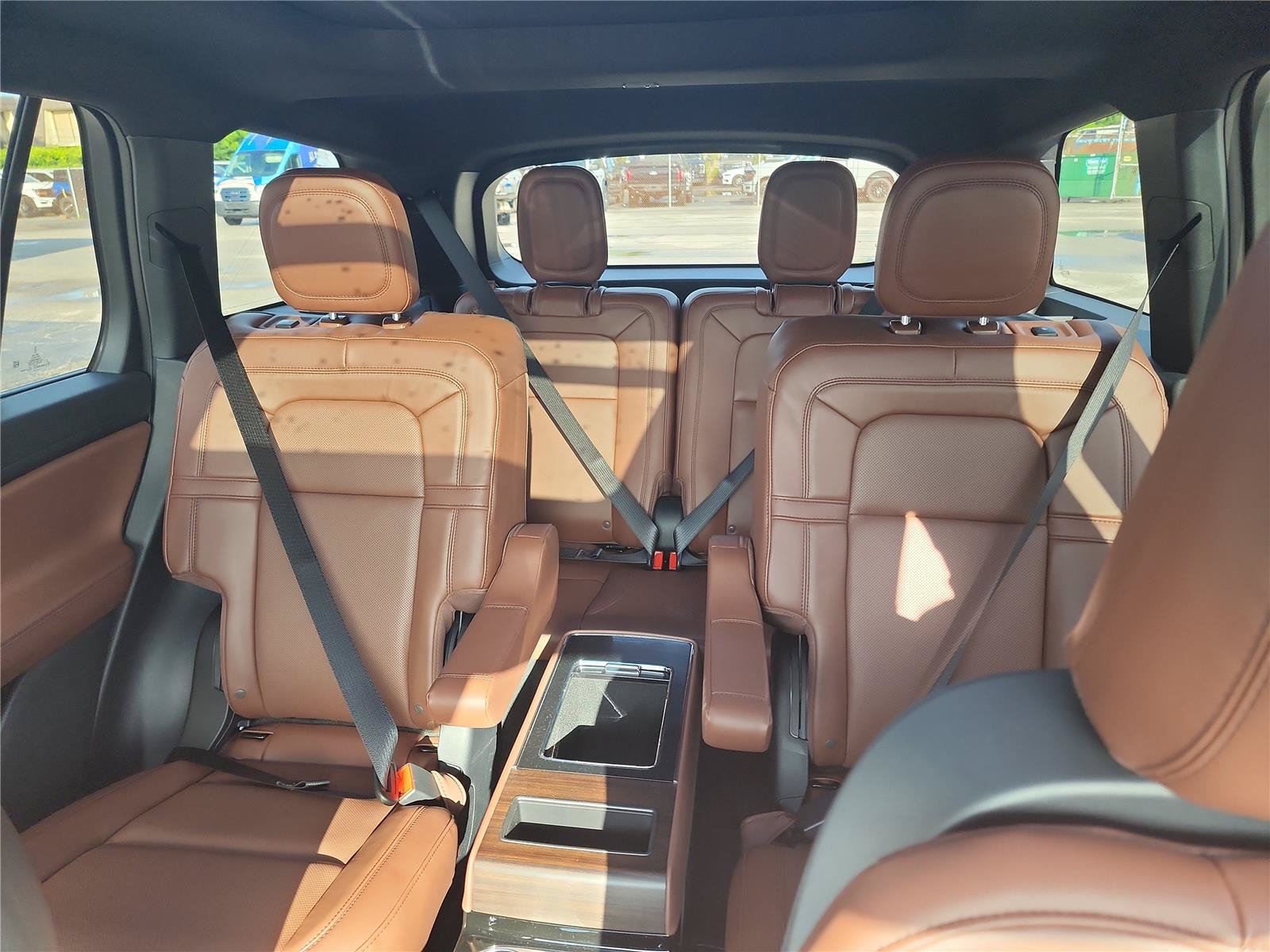 New 2026 Lincoln Aviator Reserve w/ Jet Appearance Package RWD image 15