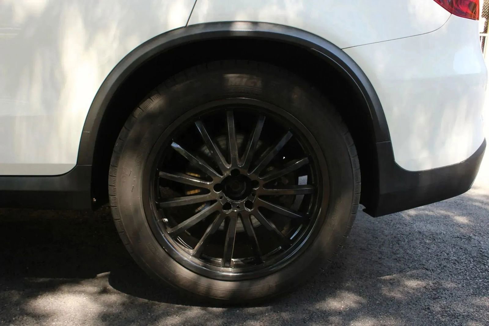 Used 2019 Mercedes-Benz GLC 43 AMG 4MATIC image 25