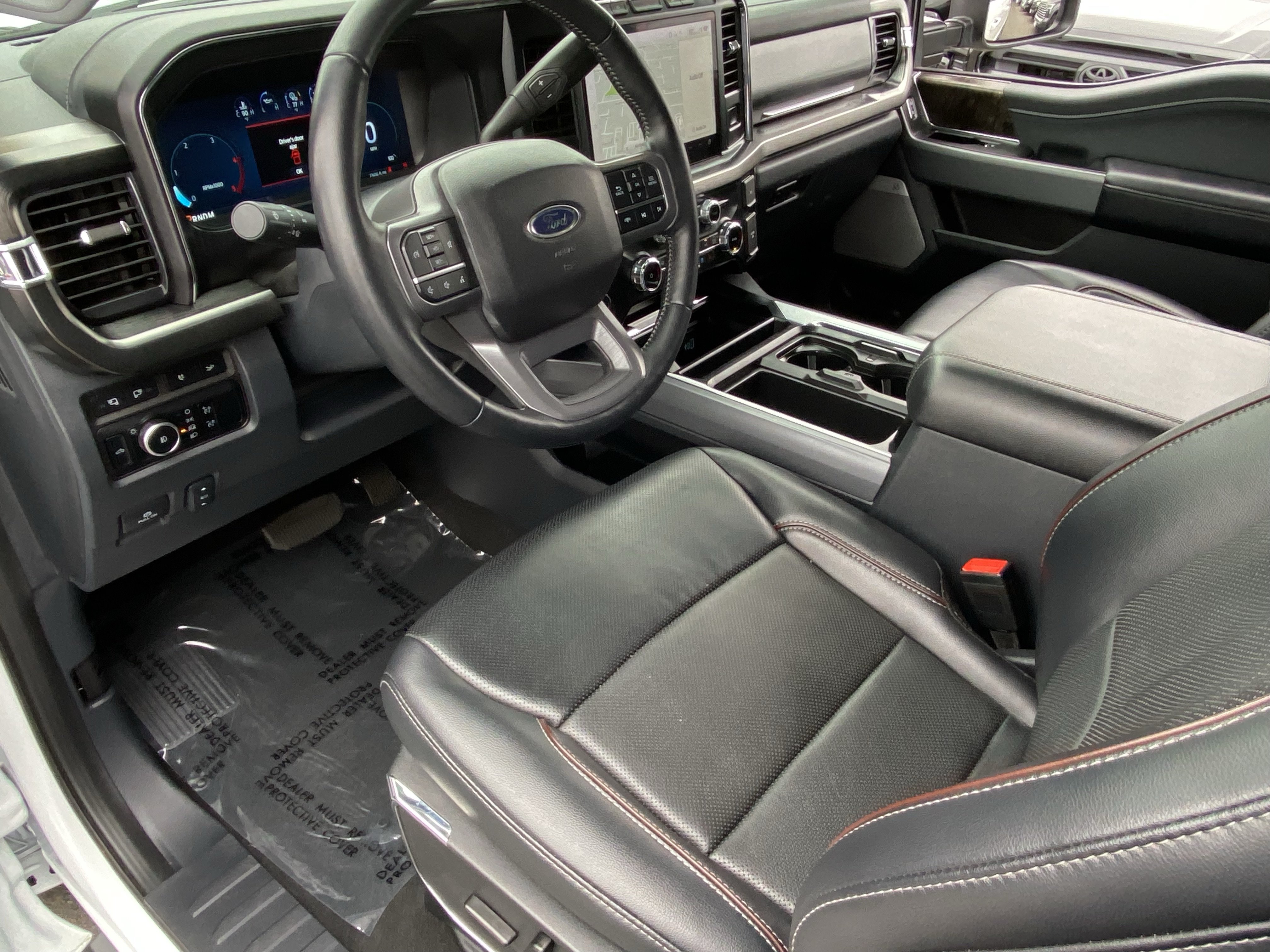 Used 2024 Ford F350 Lariat w/ Black Appearance Package AWD/4WD image 27
