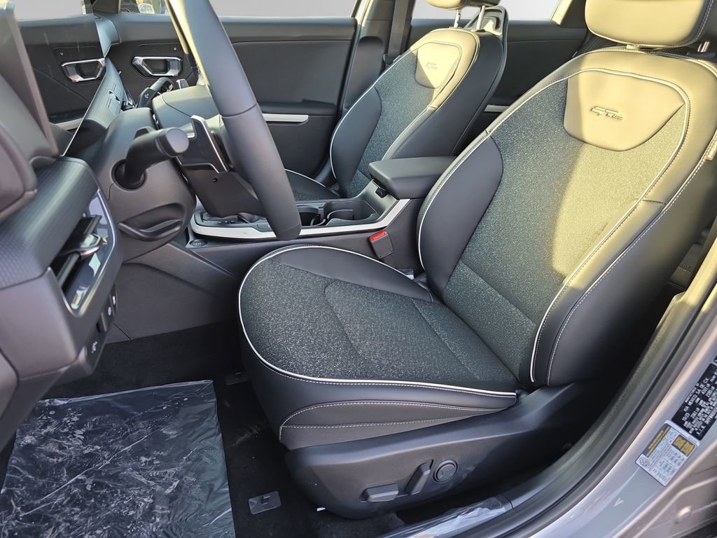 New 2025 Kia K4 GT-Line image 23