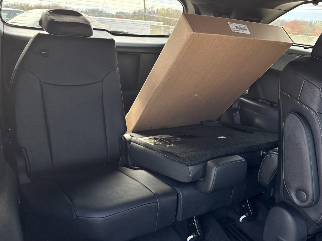 New 2026 Toyota Sienna XLE Woodland Edition image 16