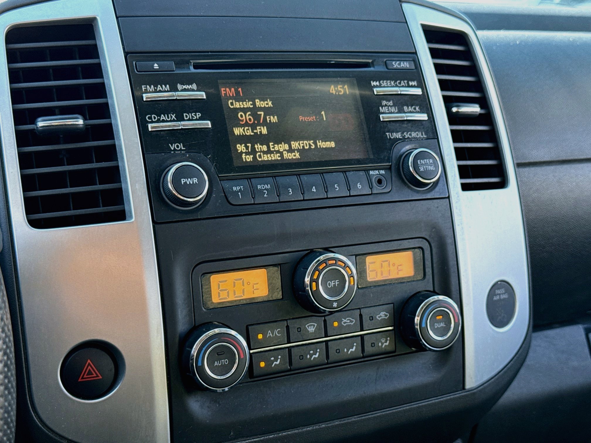 Used 2013 Nissan Frontier PRO-4X AWD/4WD image 15
