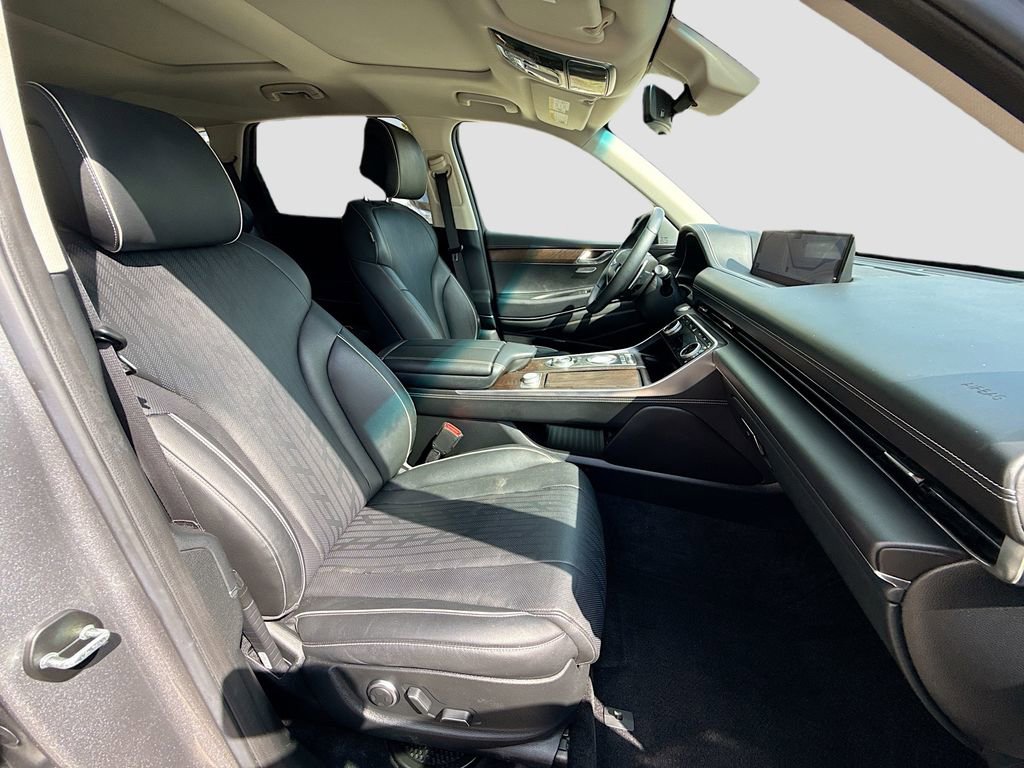 Used 2022 Genesis GV80 2.5T w/ Prestige Package 05 image 30