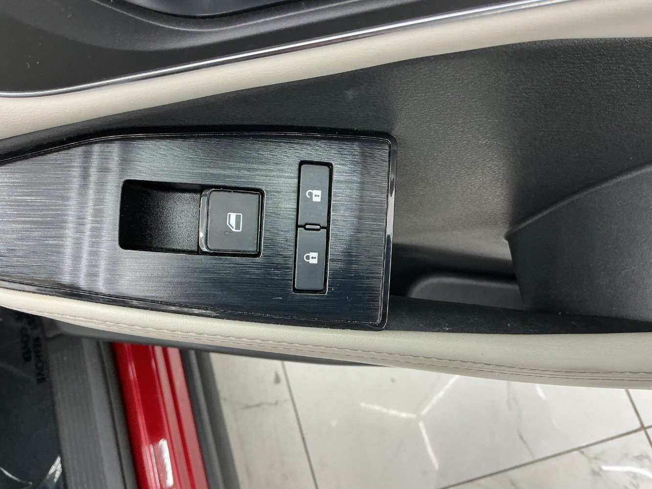 Used 2021 Nissan Rogue SV w/ Premium Package AWD/4WD image 40