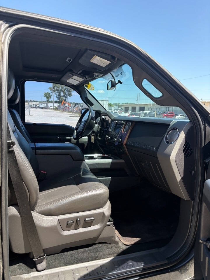 Used 2012 Ford F250 Lariat w/ Lariat Ultimate Pkg AWD/4WD image 8