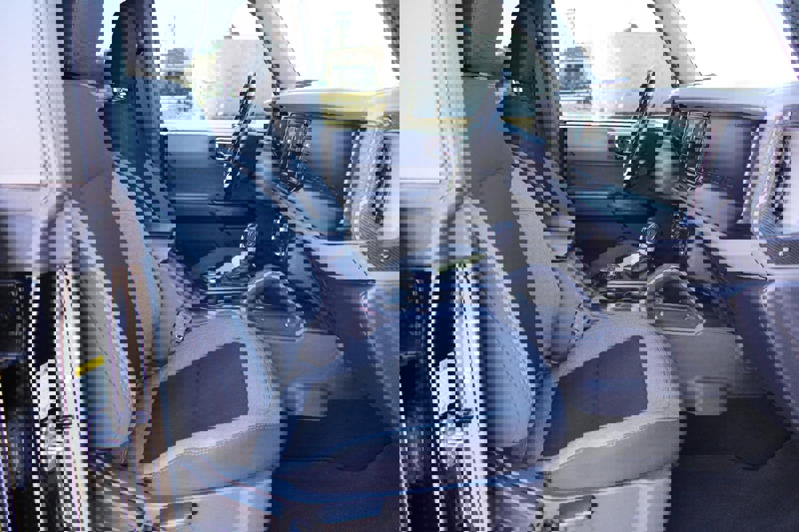 Used 2022 Ford Bronco Big Bend w/ Sasquatch Package image 18