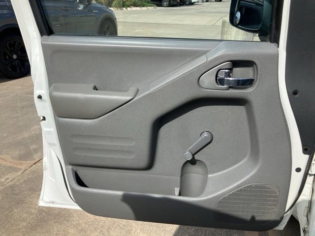 Used 2018 Nissan Frontier S image 18