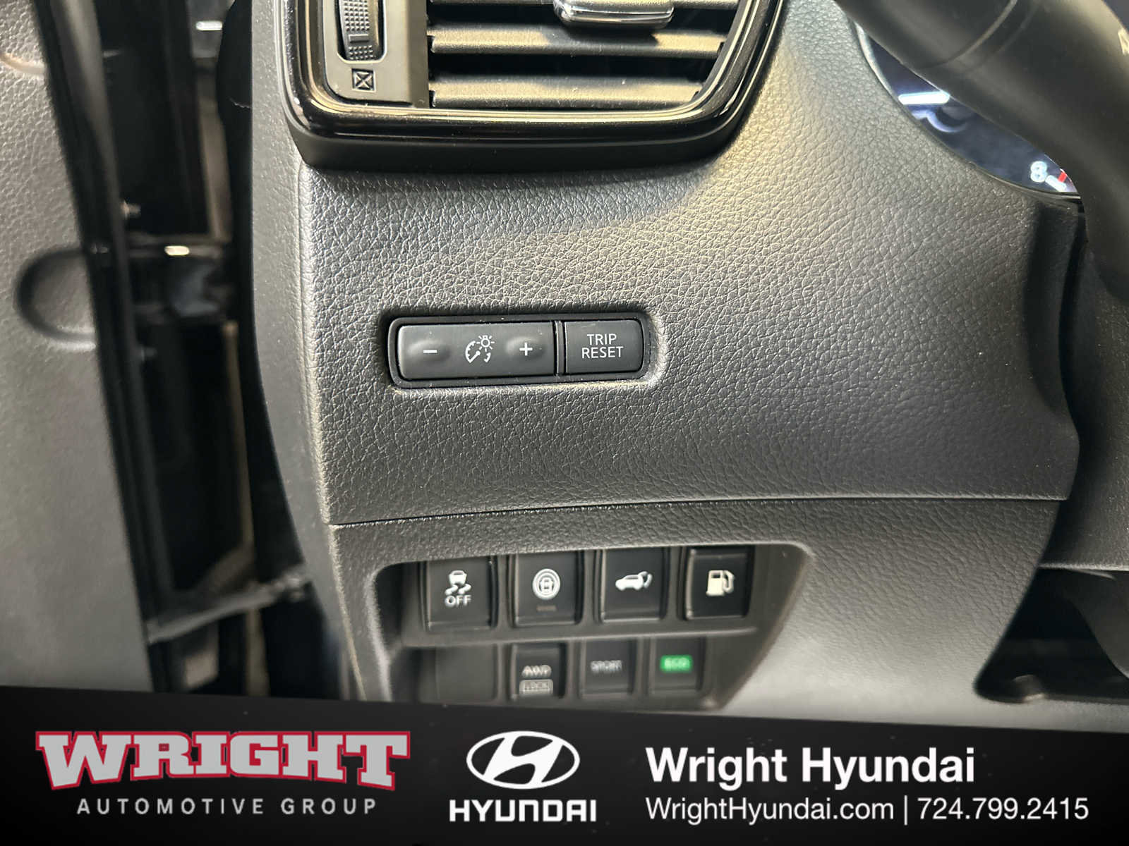 Used 2019 Nissan Rogue SV AWD/4WD image 23