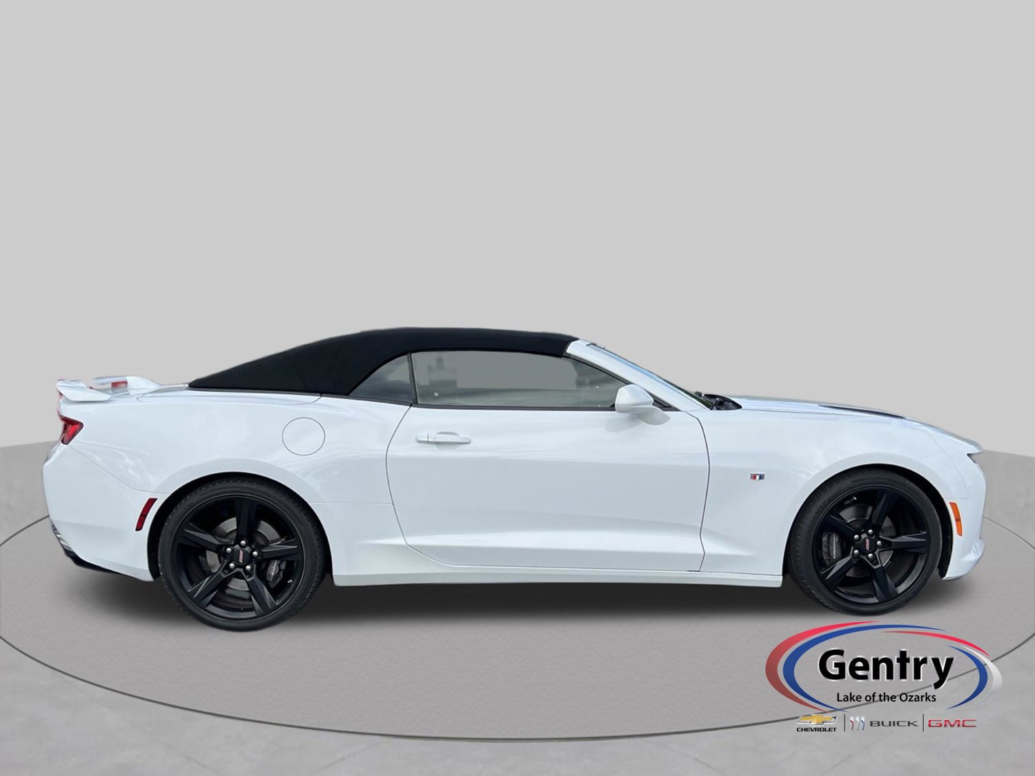 Used 2018 Chevrolet Camaro SS RWD image 6