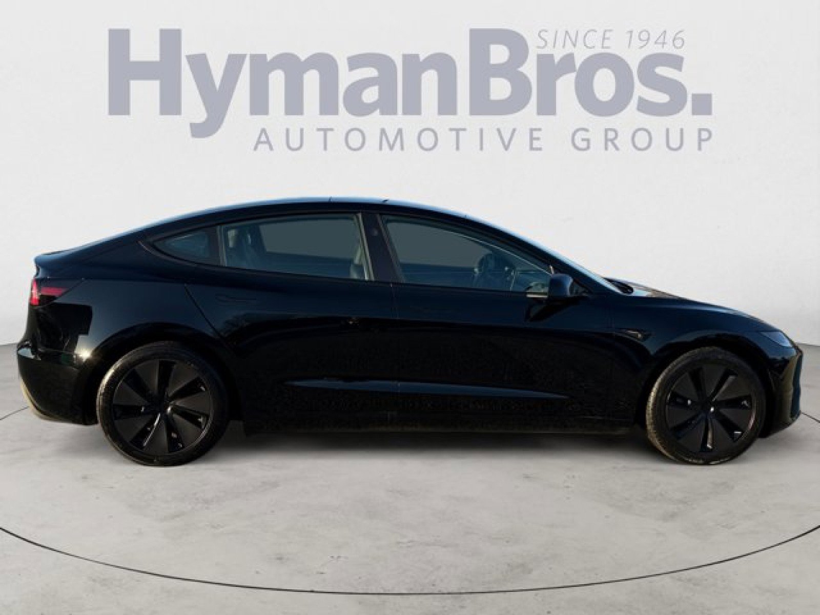 Used 2024 Tesla Model 3 Standard Range image 2