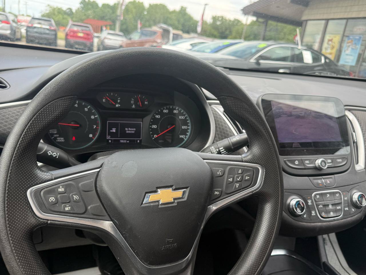 Used 2022 Chevrolet Malibu LT FWD image 15