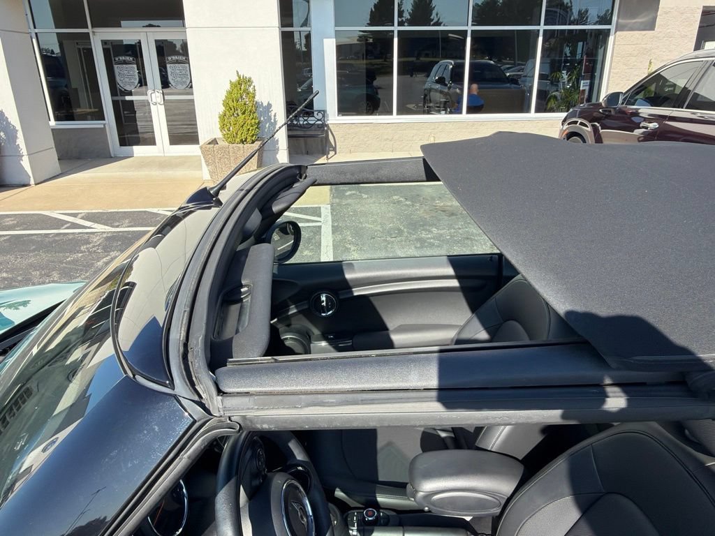 Used 2020 MINI Cooper Convertible w/ Storage Package FWD image 9