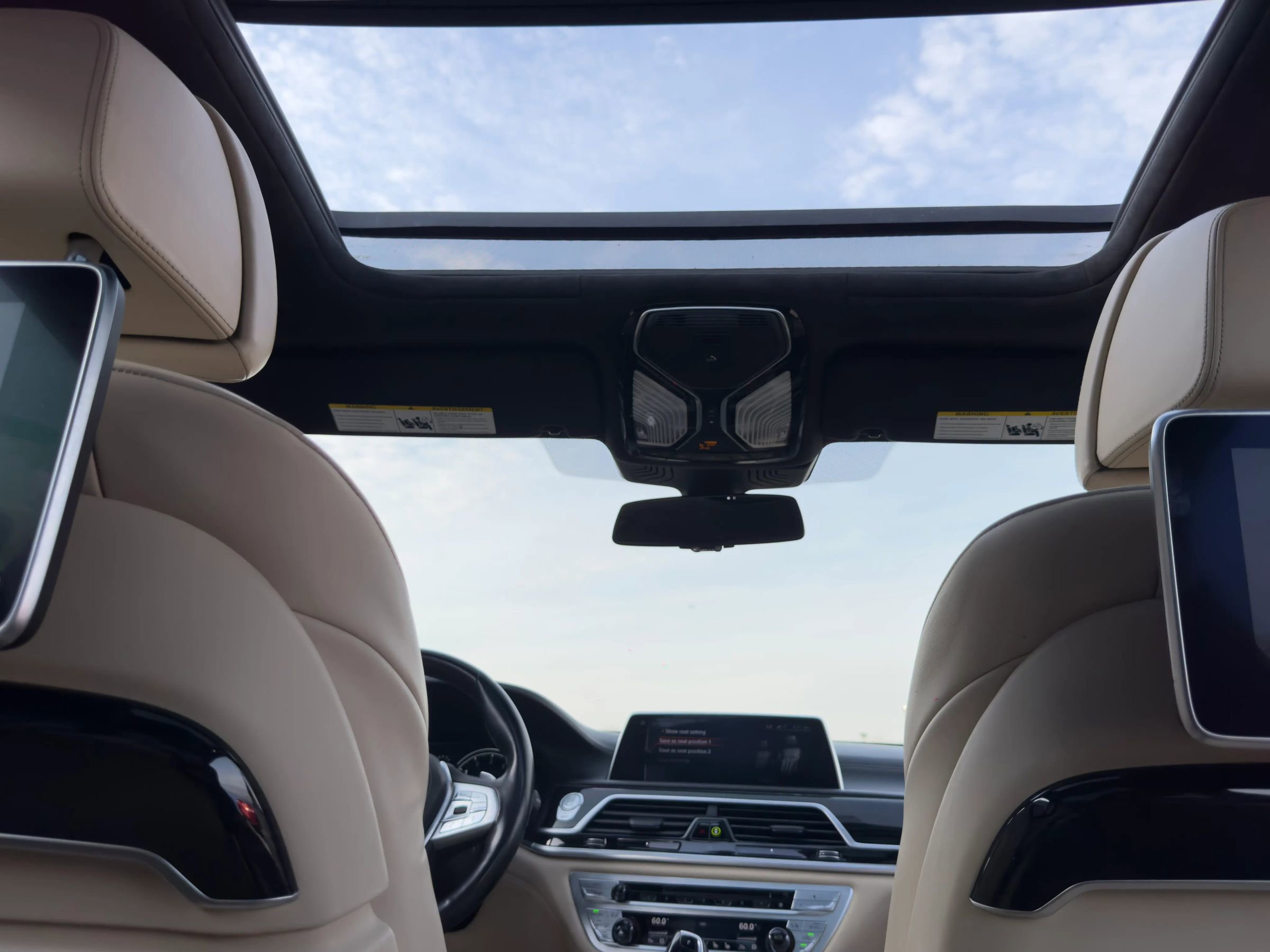 Used 2016 BMW 750Li xDrive image 23