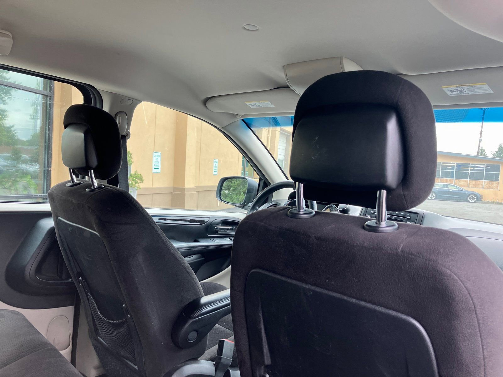 Used 2014 Dodge Grand Caravan American Value Package FWD image 17