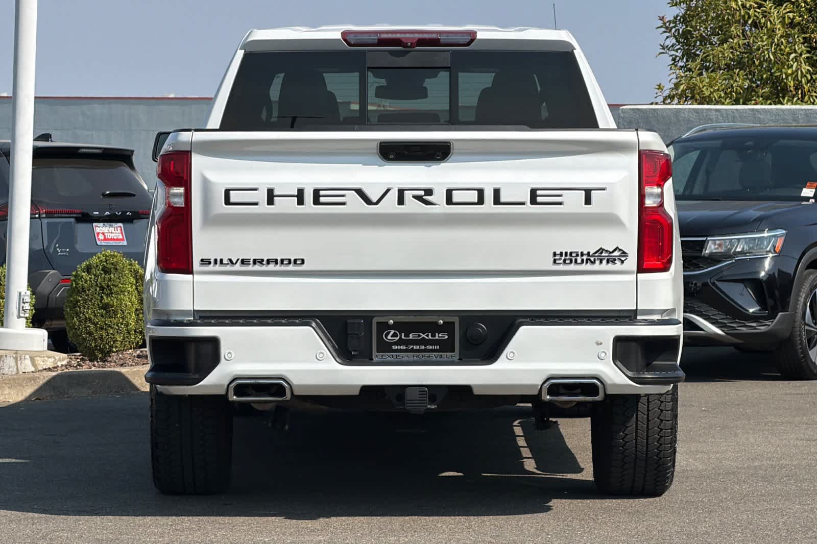 Used 2023 Chevrolet Silverado 1500 High Country w/ Max Trailering Package AWD/4WD image 8