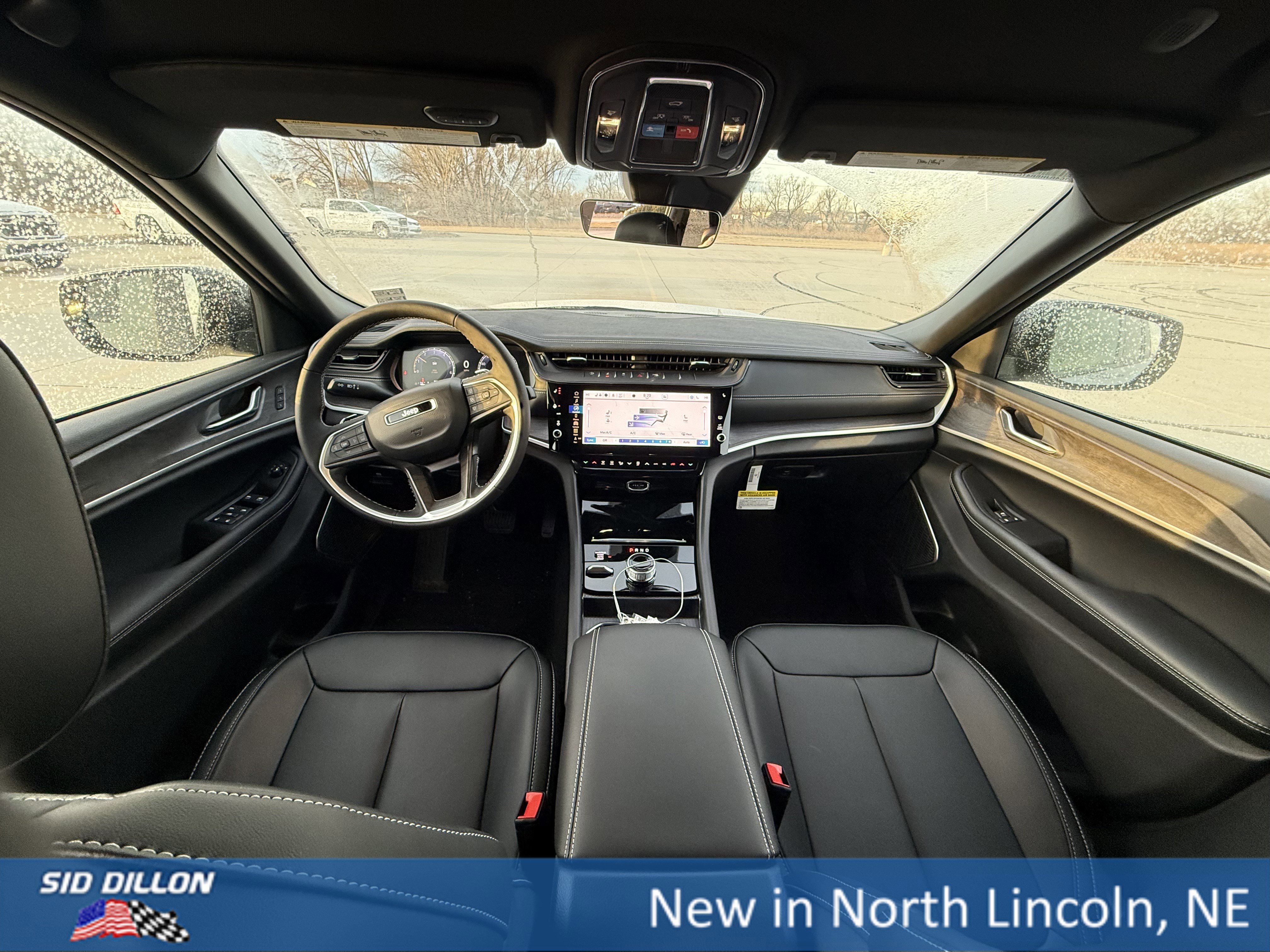 New 2026 Jeep Grand Cherokee Limited image 16