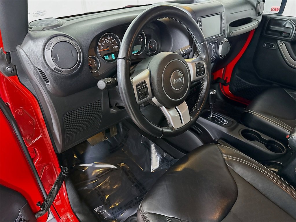 Used 2017 Jeep Wrangler Unlimited Freedom Edition image 14