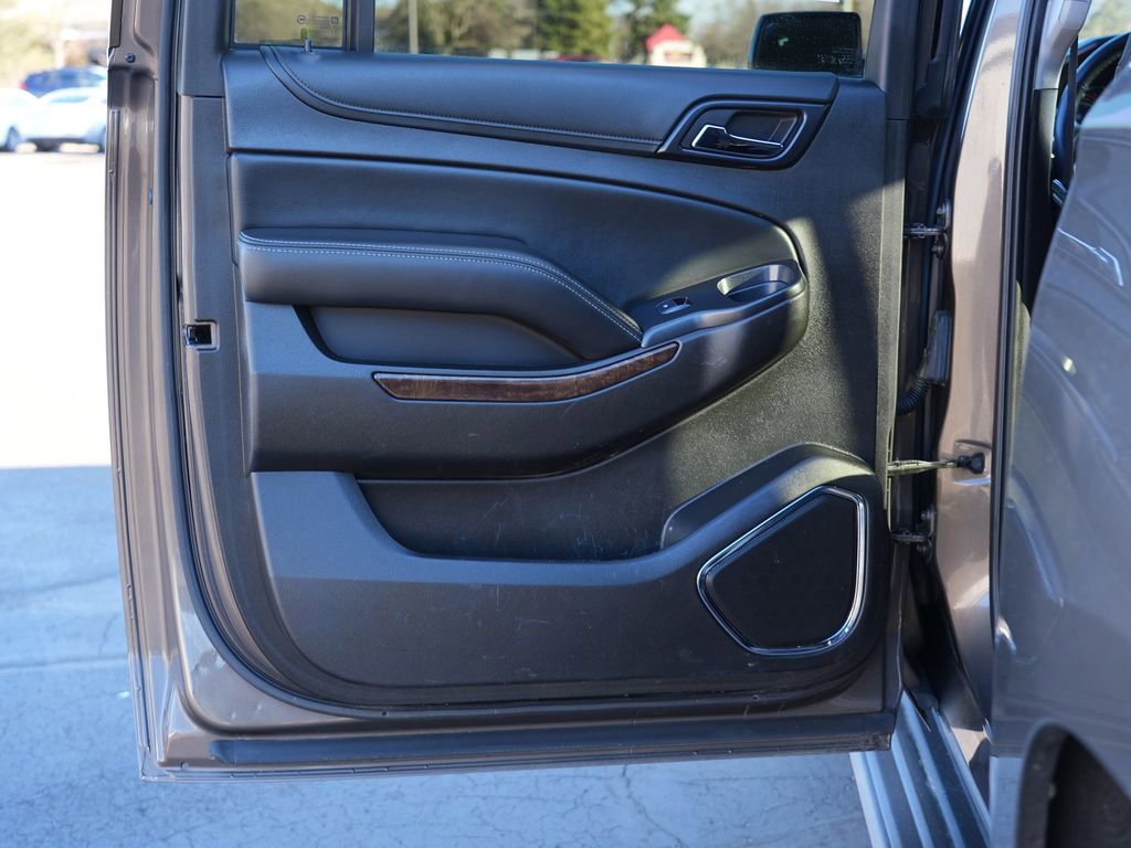 Used 2016 Chevrolet Suburban LS image 19
