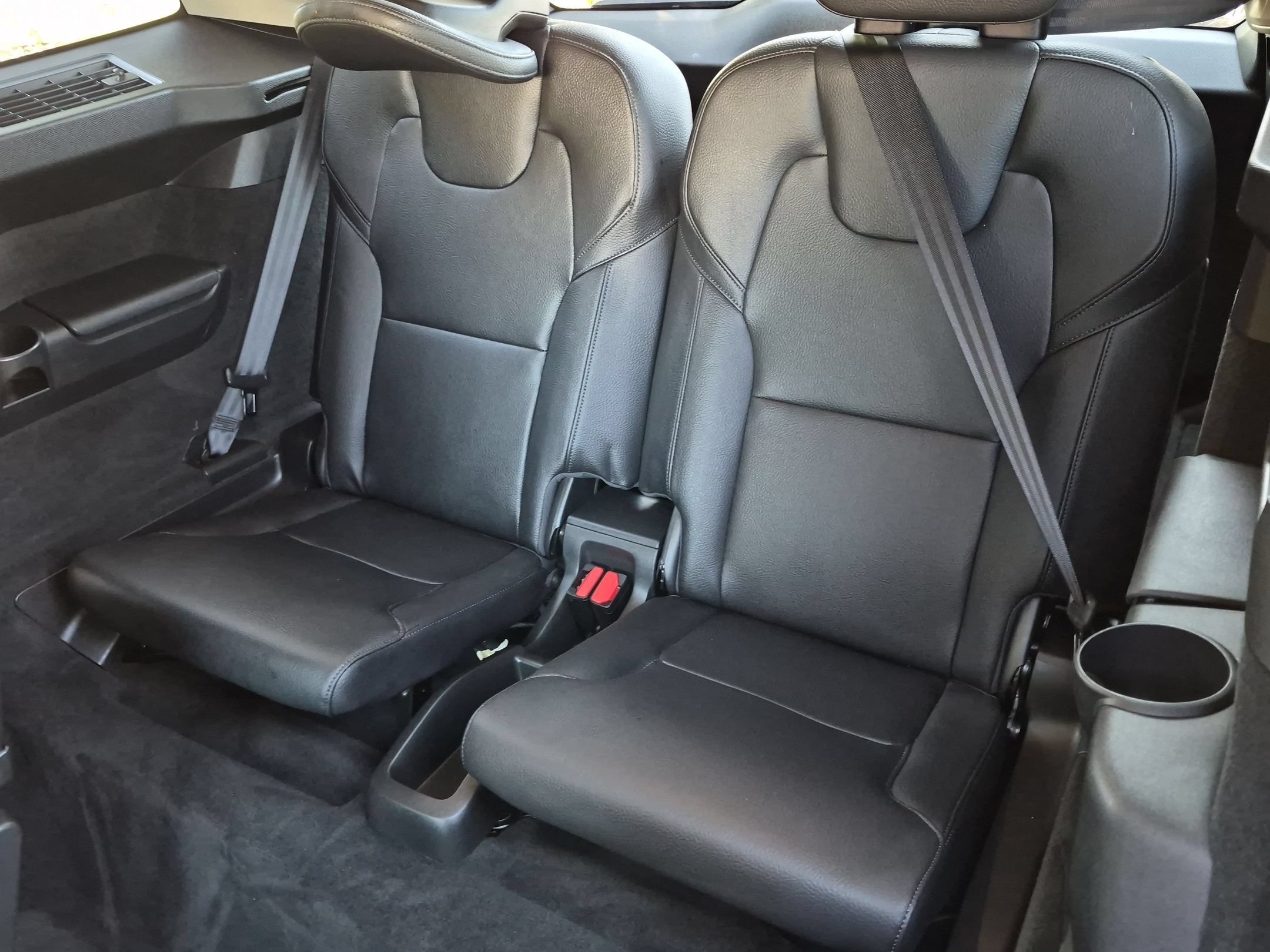 Used 2021 Volvo XC90 T6 Momentum w/ Protection Package AWD/4WD image 24