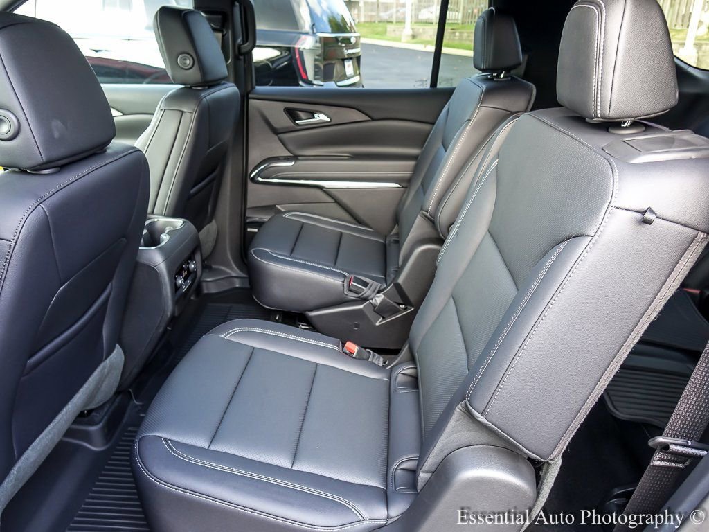 New 2026 Chevrolet Traverse LT w/ Enhanced Driving Package image 12
