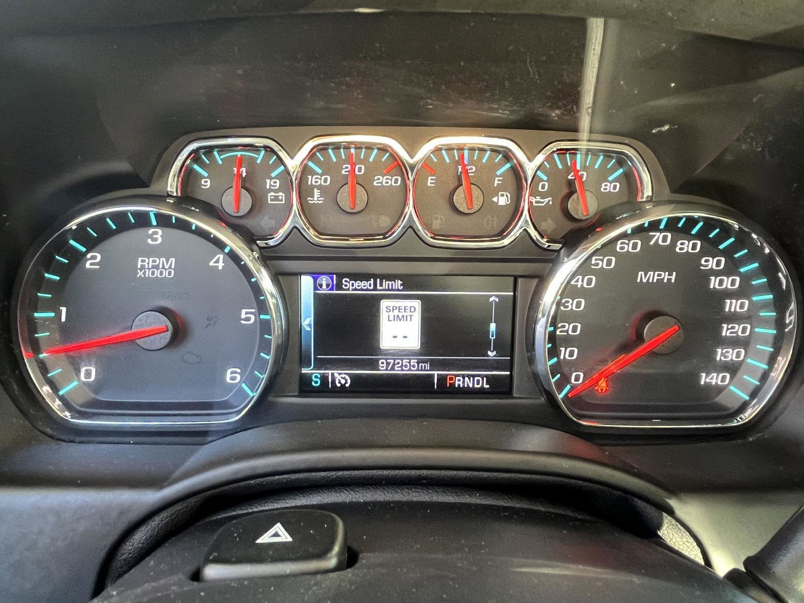 Used 2019 Chevrolet Tahoe LT w/ LT Signature Package image 5