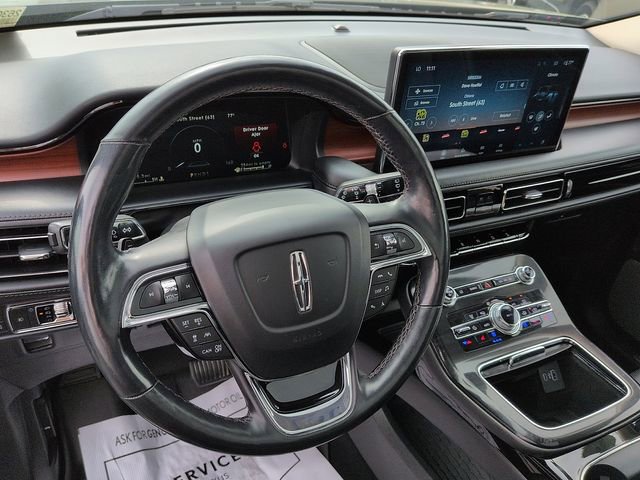 Used 2022 Lincoln Nautilus Reserve w/ Equipment Group 202A image 13