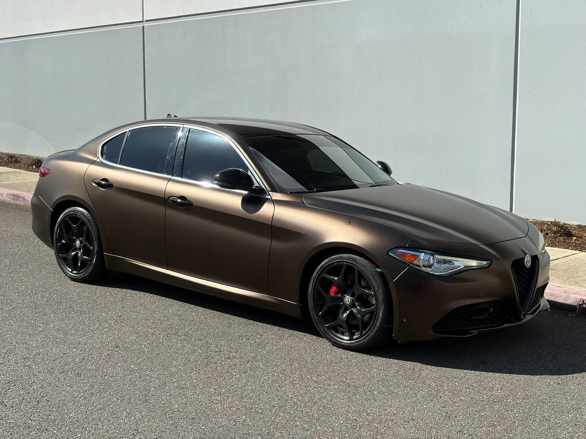 Used 2019 Alfa Romeo Giulia Ti image 8