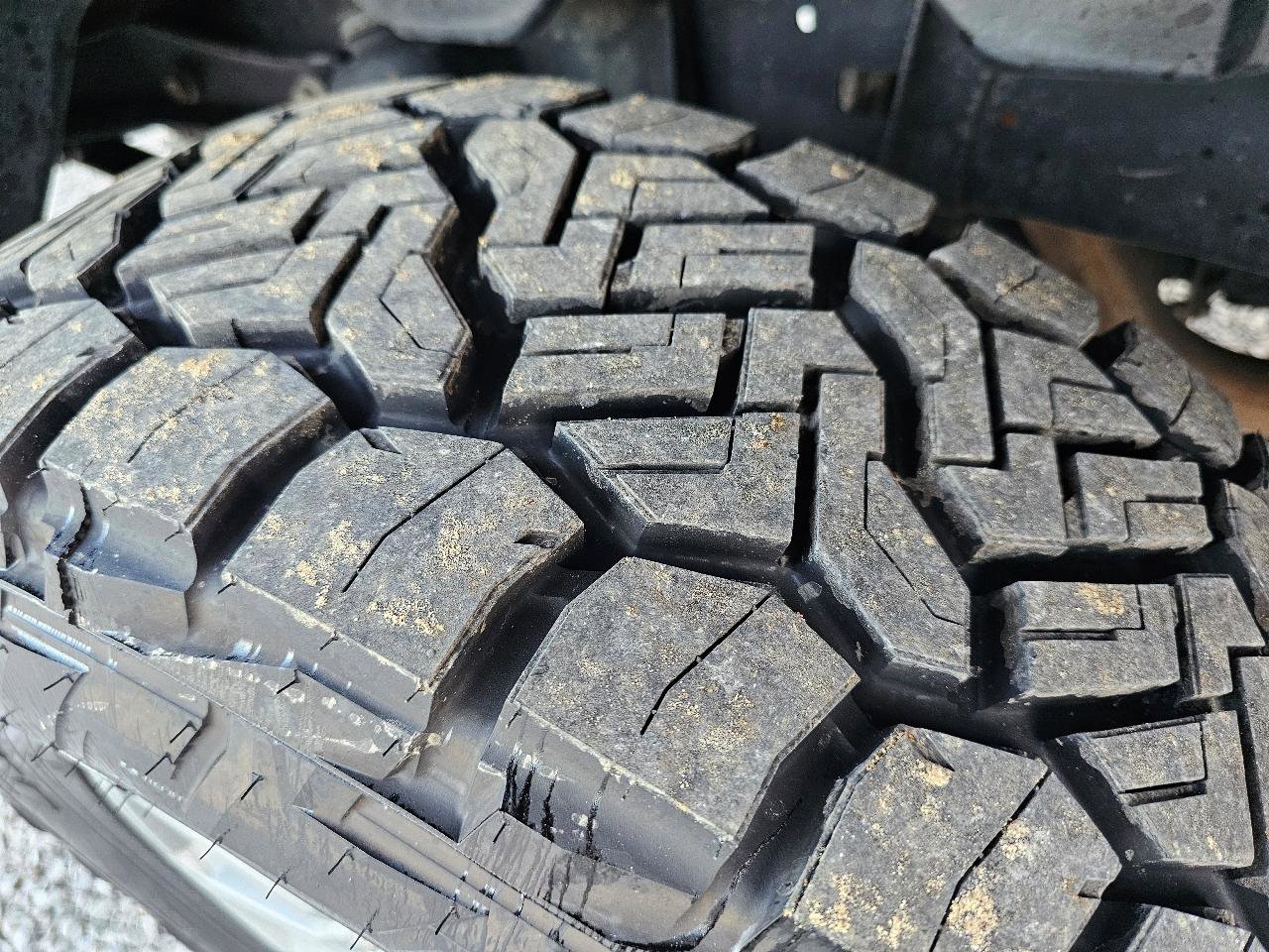 Used 2020 Toyota Tundra SR5 w/ SR5 Convenience Package image 74