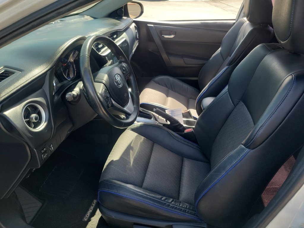 Used 2019 Toyota Corolla SE w/ Carpet Mat Package (TMS) FWD image 16