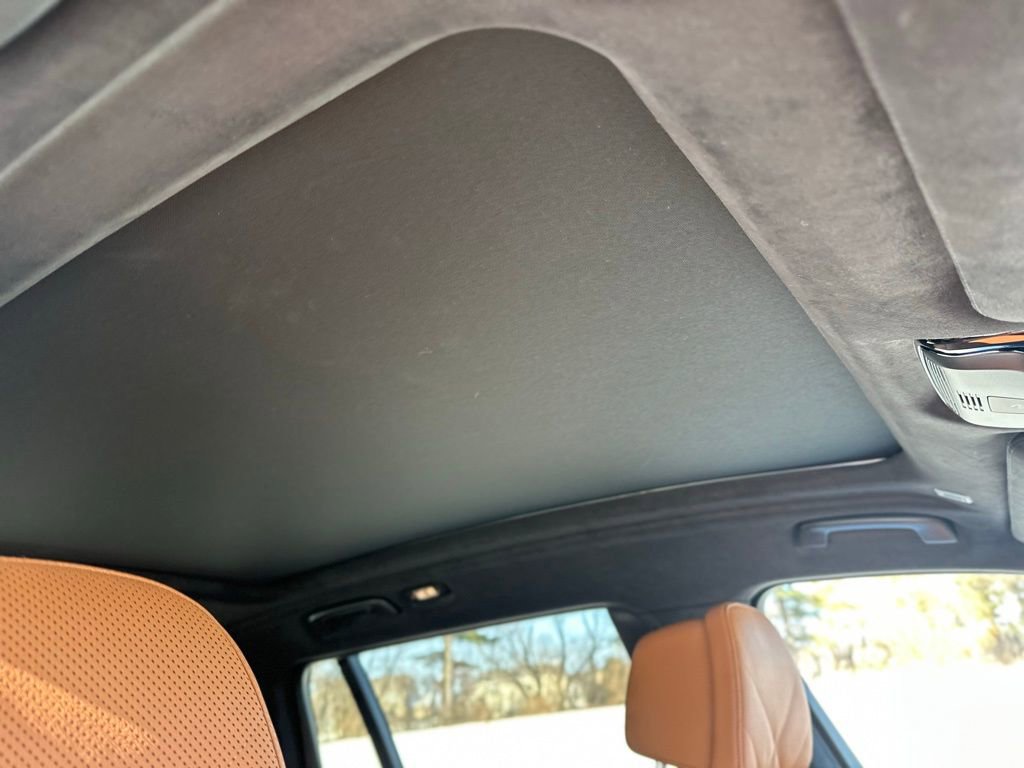 Used 2023 BMW X7 xDrive40i w/ M Sport Package image 31