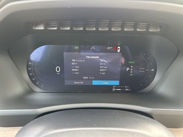 New 2026 Volvo XC90 T8 Plus w/ Protection Package Premier image 17