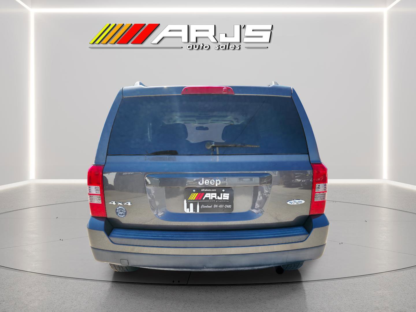 Used 2015 Jeep Patriot High Altitude AWD/4WD image 3