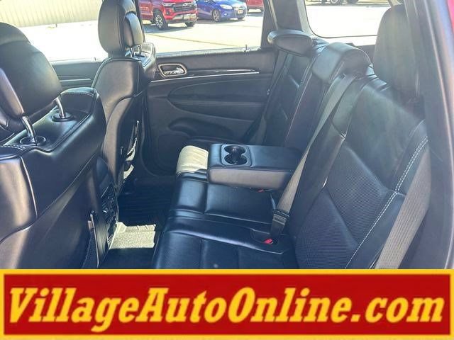 Used 2015 Jeep Grand Cherokee Overland w/ Advanced Technology Group AWD/4WD image 38