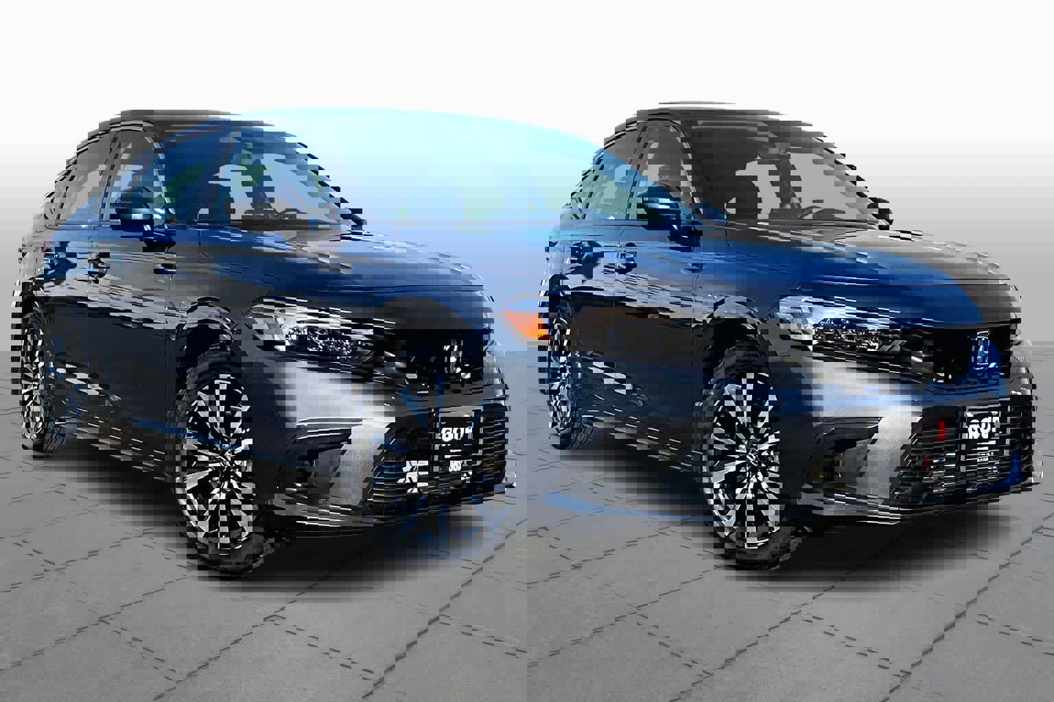 Used 2024 Honda Civic EX-L image 3